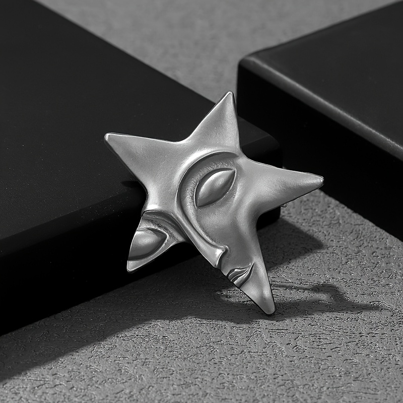 1pc Unique Human Face & Star-shaped Brooch Pin - Stylish Alloy Accessory For , Perfect For Casual Attire Or Parties, Party Accessory | Design | Alloy Constructio