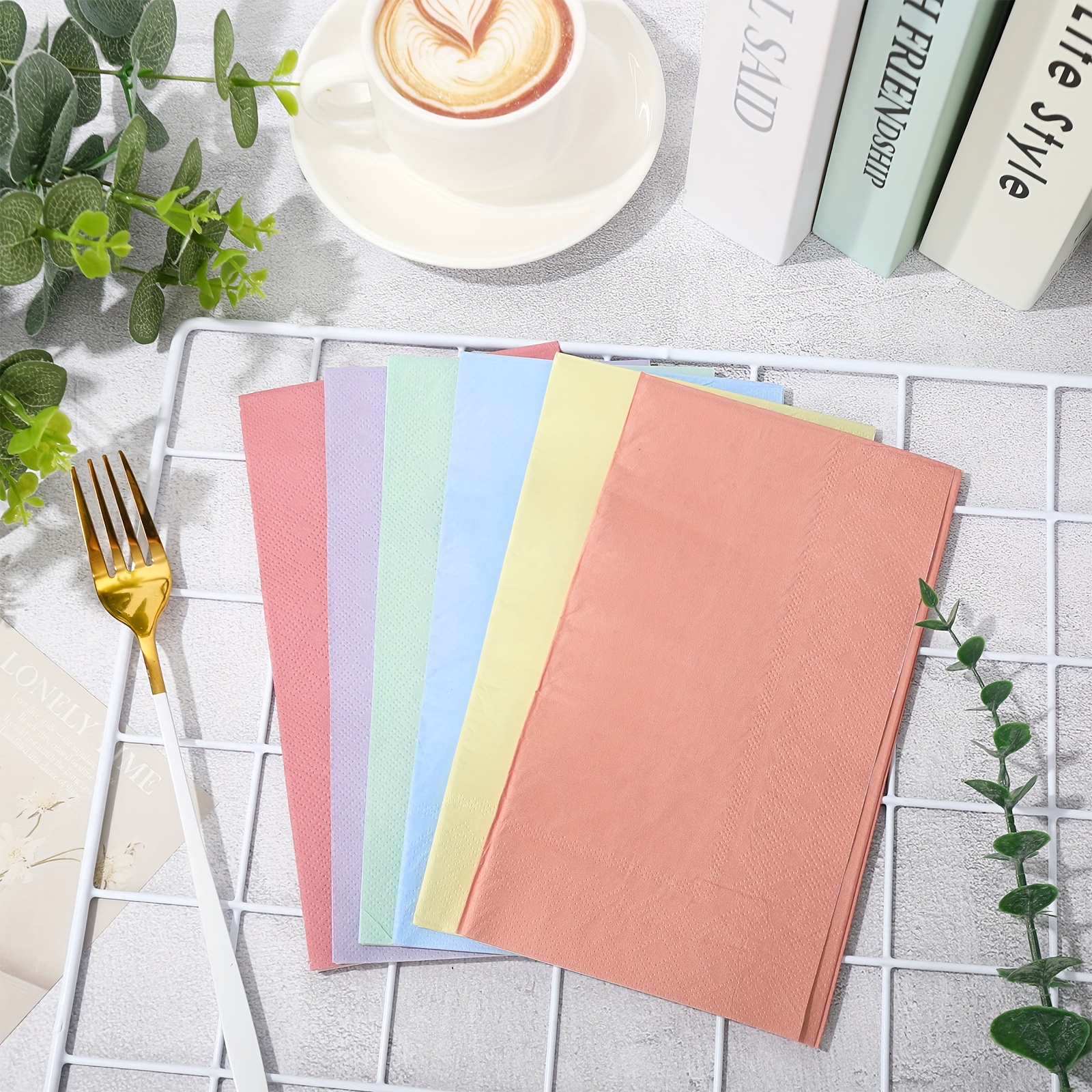 Nuanchu Regenbogen-Servietten – 200 Stück, Bunt Gestreift, 33x40 Cm Aufgeklappt, Für Pride, Geburtstag & Partys