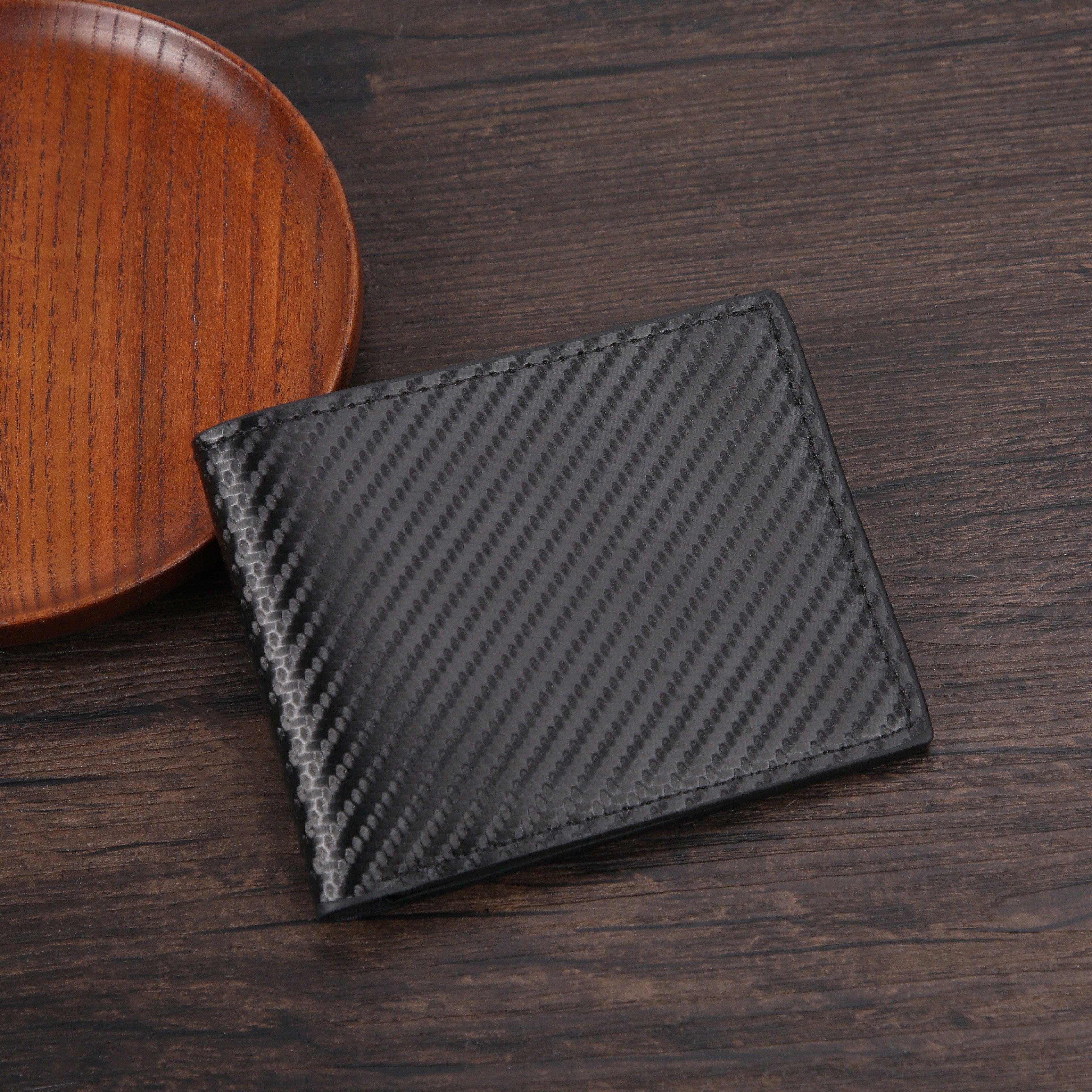 

Men's Sleek Black Bifold Wallet With Carbon Fiber Texture, Large Capacity & Multiple Card Slots