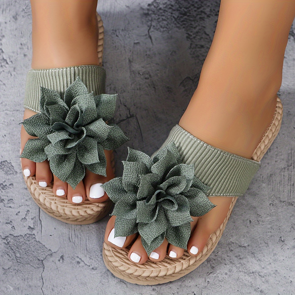

Women's Flower Decor Slides, Casual Clip Toe Flat Summer Shoes, Lightweight Slip On Beach Shoes