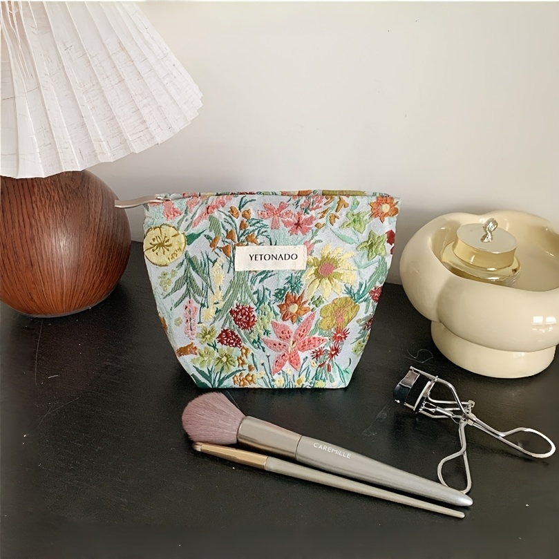 TEMU 1 pieza Neceser de maquillaje bordado con jacquard floral pastoral, bolso de portátil de gran capacidad con cremallera, adecuado para viajes,