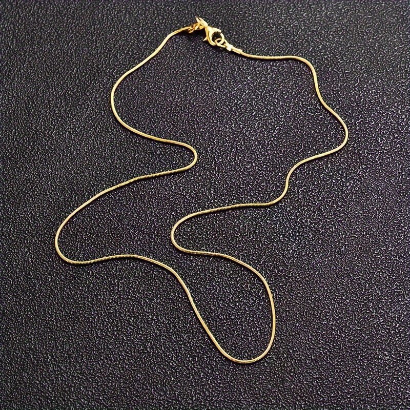 Elegant Fresh Minimalist Fashionable And Versatile Golden Round Snake Chain Women's Neck Chain Necklace