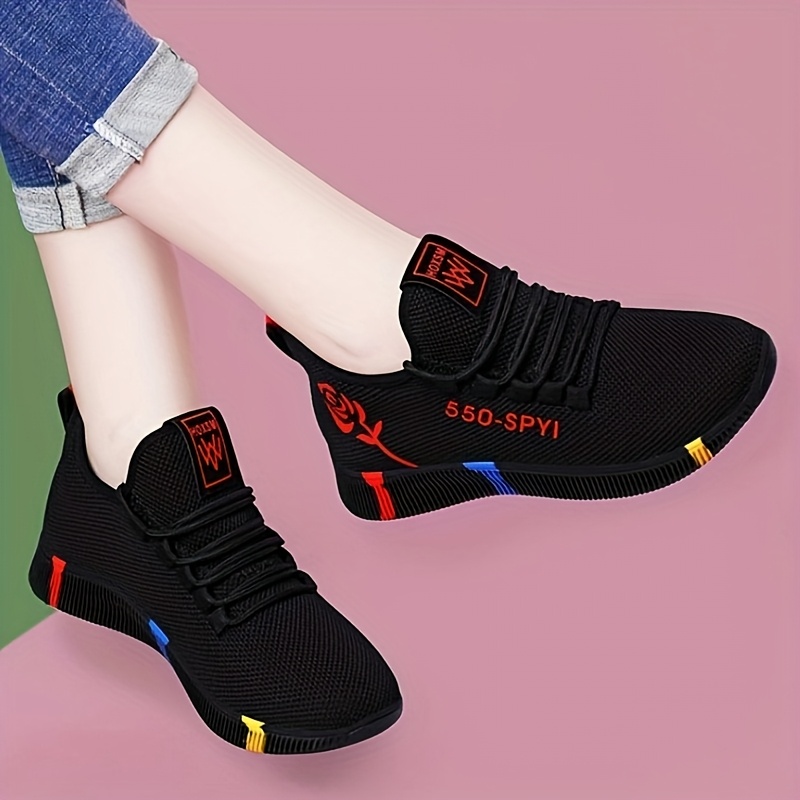 Tenis casuales bajos para mujer, negros con detalles en rojo y multicolor, parte superior y forro de tela transpirable, suela de PVC resistente, zapatos versátiles con cordones para todas las estaciones, diseño elegante