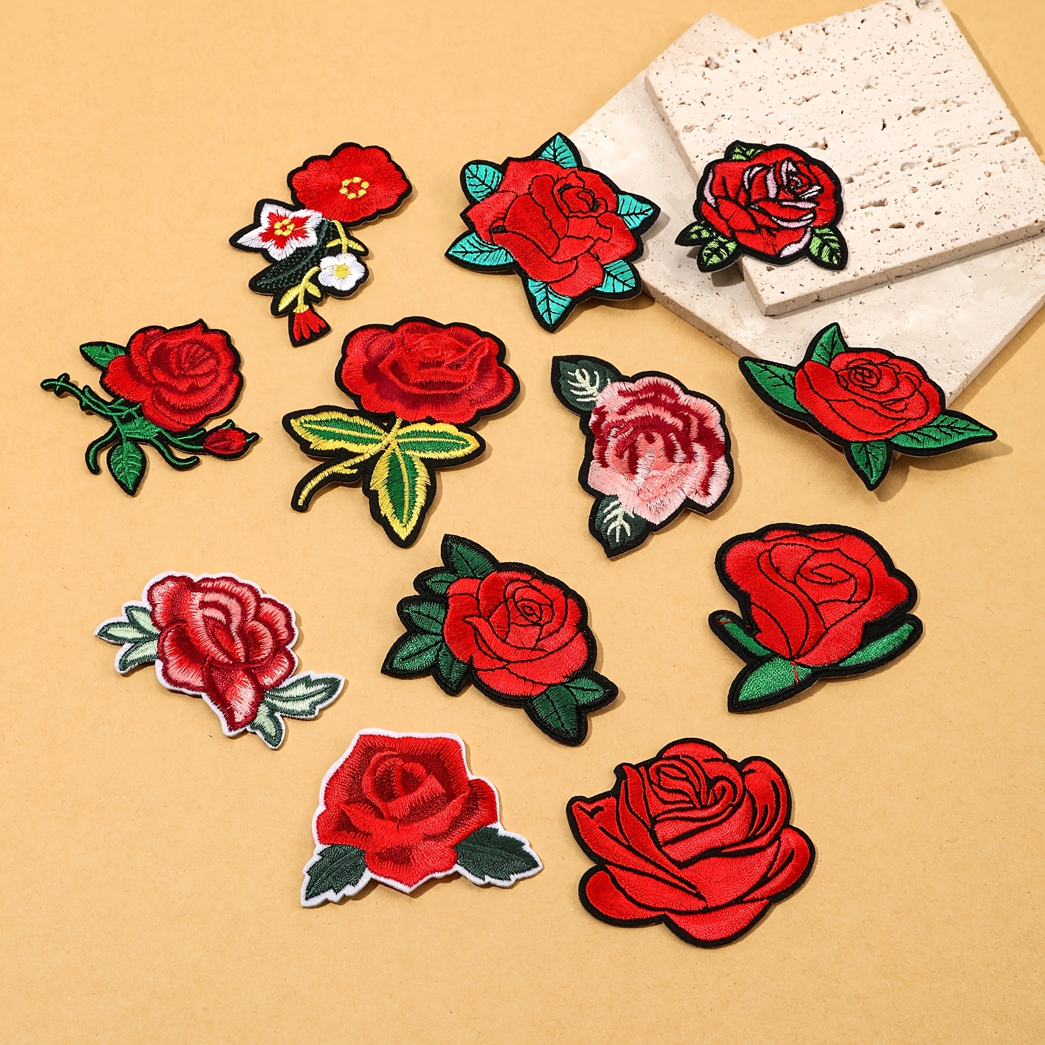 Patch Ricamata A Fiore Rosso Con Rosa - Da Stirare O Cucire Su Jeans, Giacca, Borsa