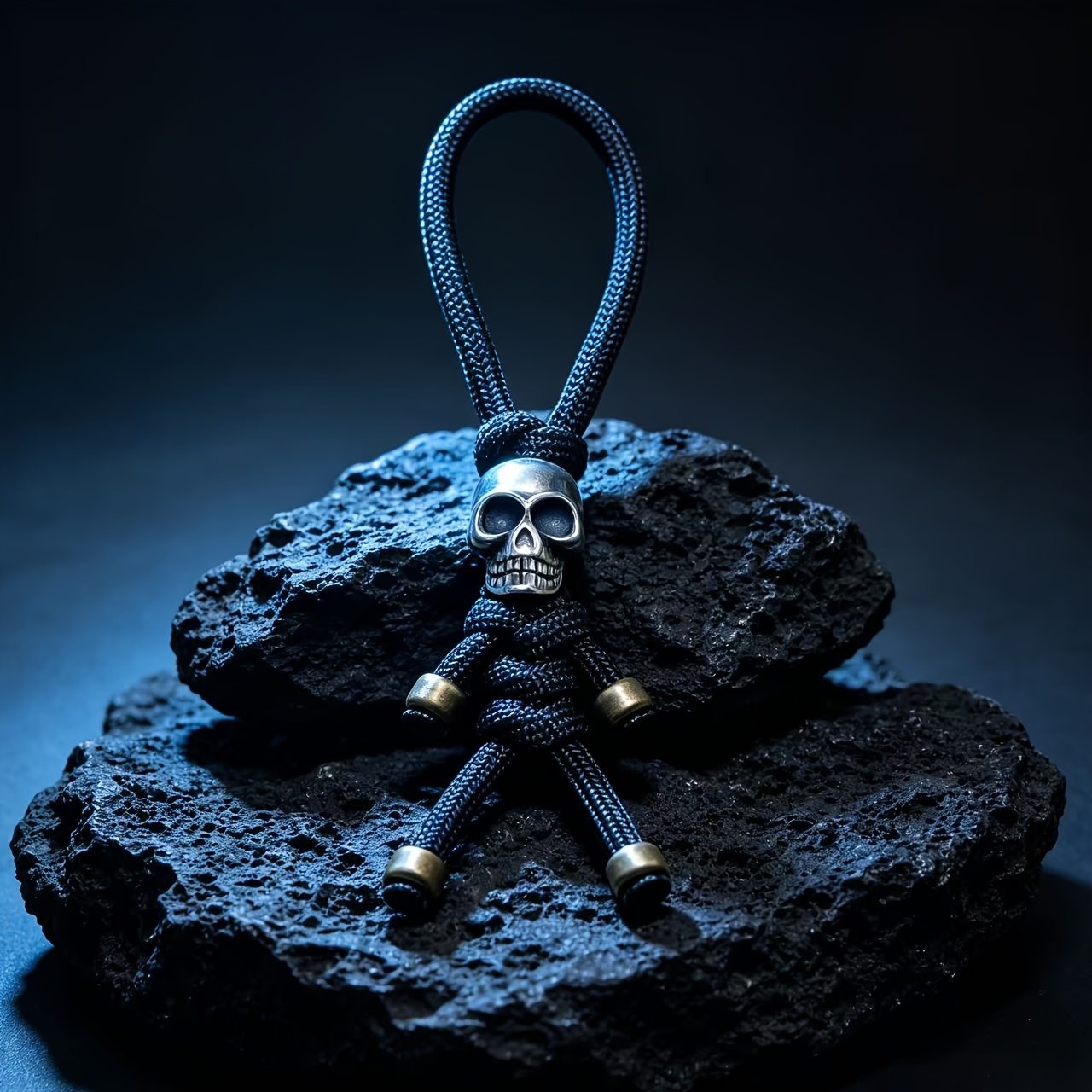 TEMU Llavero de calavera de acero inoxidable envejecido vintage tejido, colgante para bolso de exterior, EDC, colgante de slingshot, llavero para