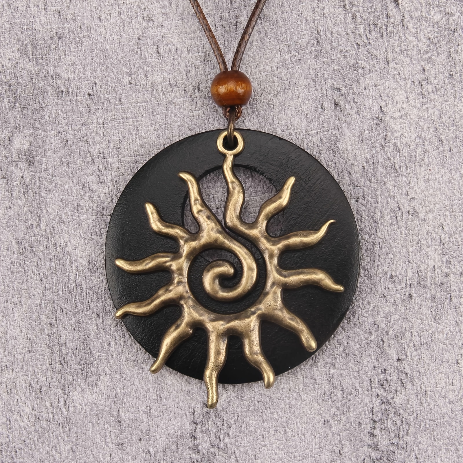 Image of 1pc Unisex Retro Bohemian Sunflower Necklace, Round Plate , Adjustable Cord, Modern Artistic Daily Accessory