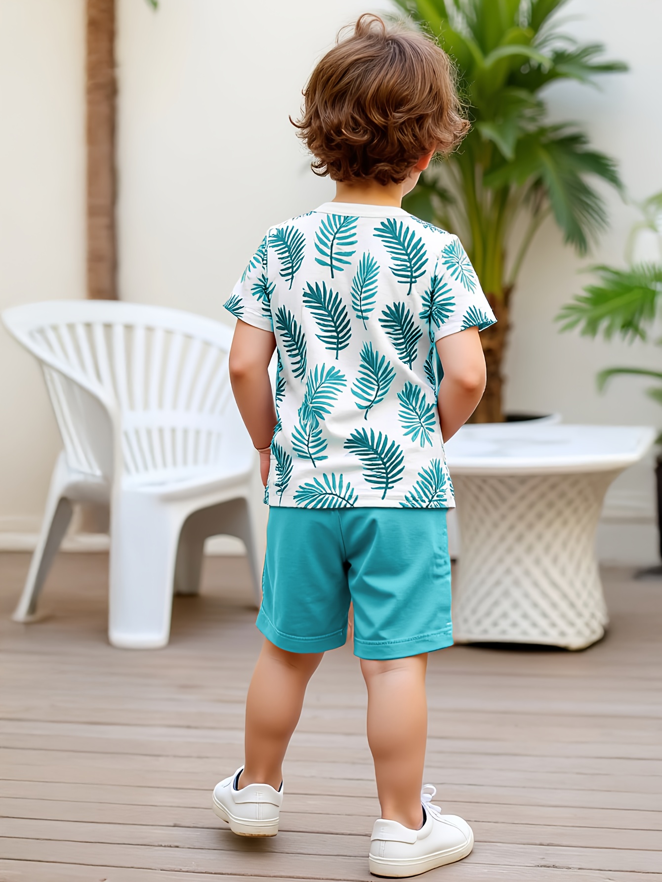 2pcs set of boys' clothing, summer short-sleeved round-neck T-shirt with leaf print and boy's fashionable shorts for summer outings, Perfect for Outdoor