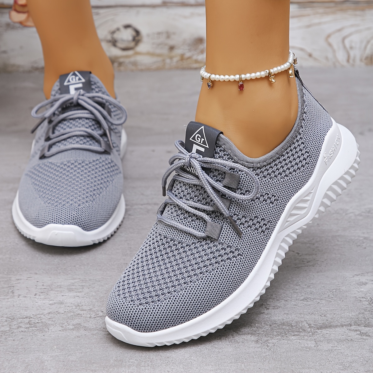 1 pair womens breathable mesh running shoes solid color low  display picture 1