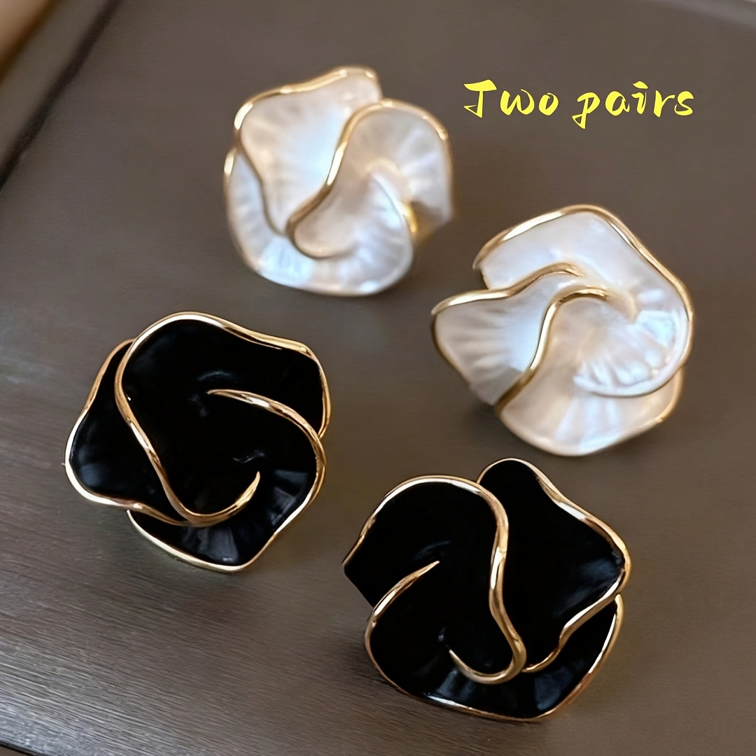 Of Western Temperament Camellia Stud Earrings Women's Exquisite Earrings Luxury Niche High-end Ear Jewelry