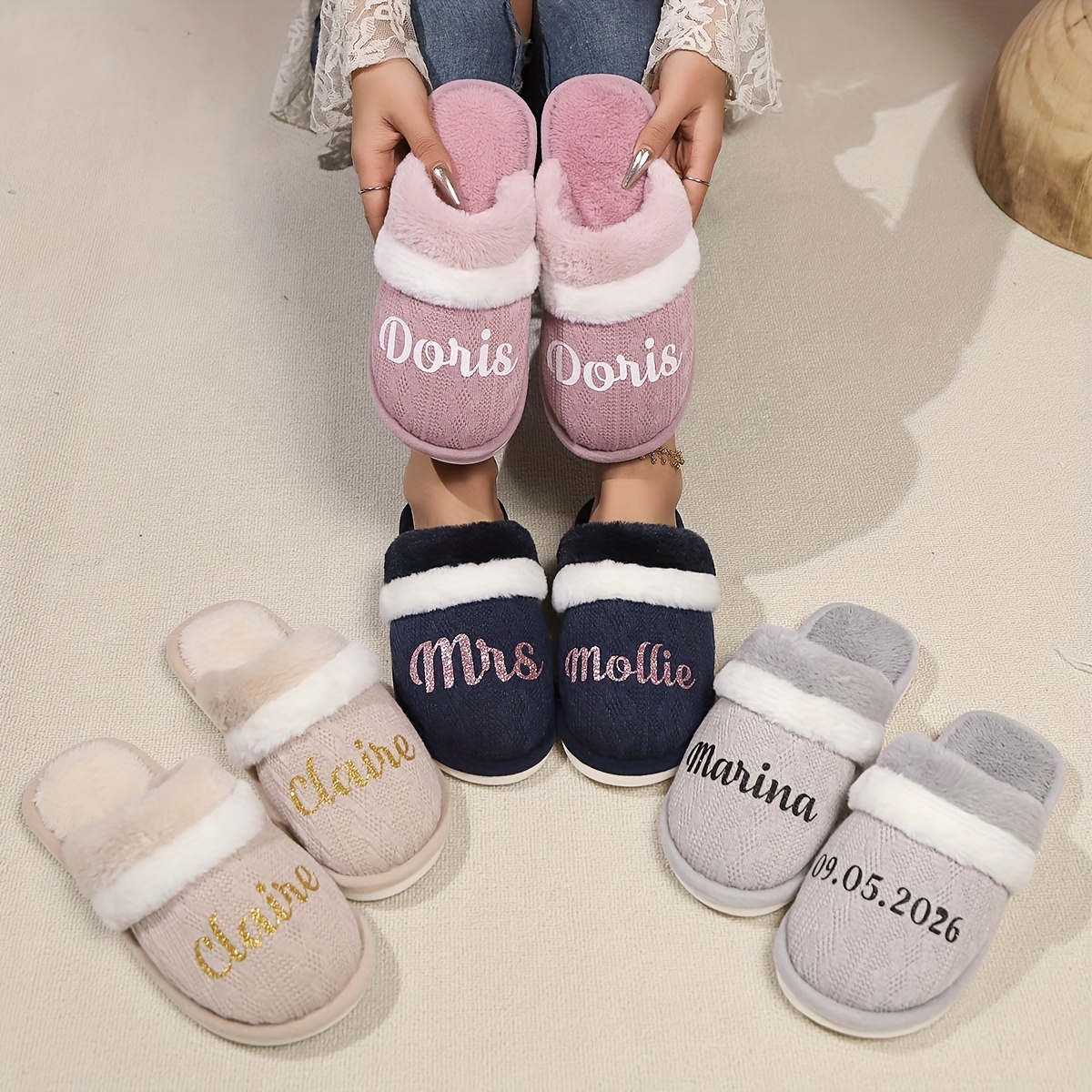 

Customized Women's Slippers With Letter Design, Perfect Gift For Bridesmaids And Wedding Parties - Fur Lined, , Fabric Slippers, Secret Christmas Gift, Single Party