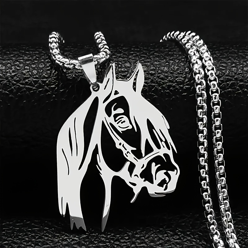 Image of Unique Horse Head Pendant Necklace - Stylish Stainless Steel Animal Chain Necklaces Jewelry For Women And Men - Durable, Hypoallergenic, And Water Resistant Fashion Accessory