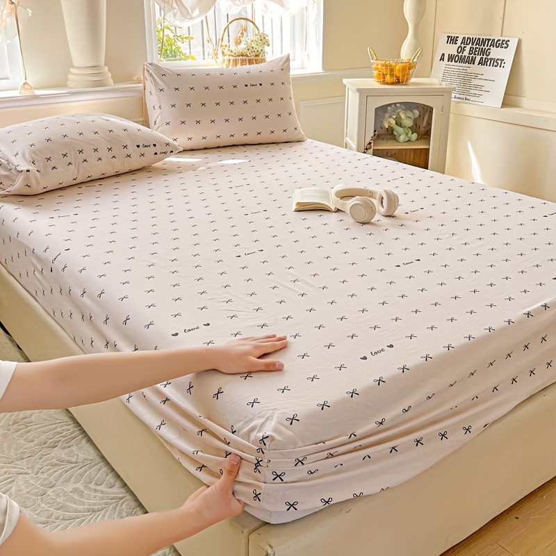 3pcs Bow Print Soft Fabric, Deep Fitted Sheet With 360-degree Wrap Mattress Protector, Bedding Set Suitable For Dorms, Bedrooms, Guest Rooms Etc. - 1fitted Sheet + 2 Pillowcases