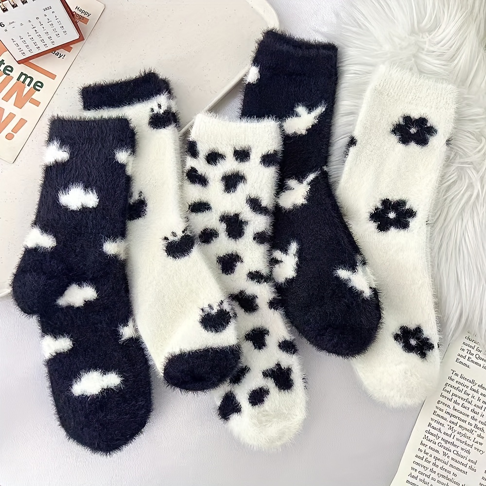 

5pcs Cozy Cartoon Animal Paw & Pattern Fuzzy Socks - Warm, Soft Polyester Mid-calf Home Floor Socks For Women, Machine Washable, Cute Socks