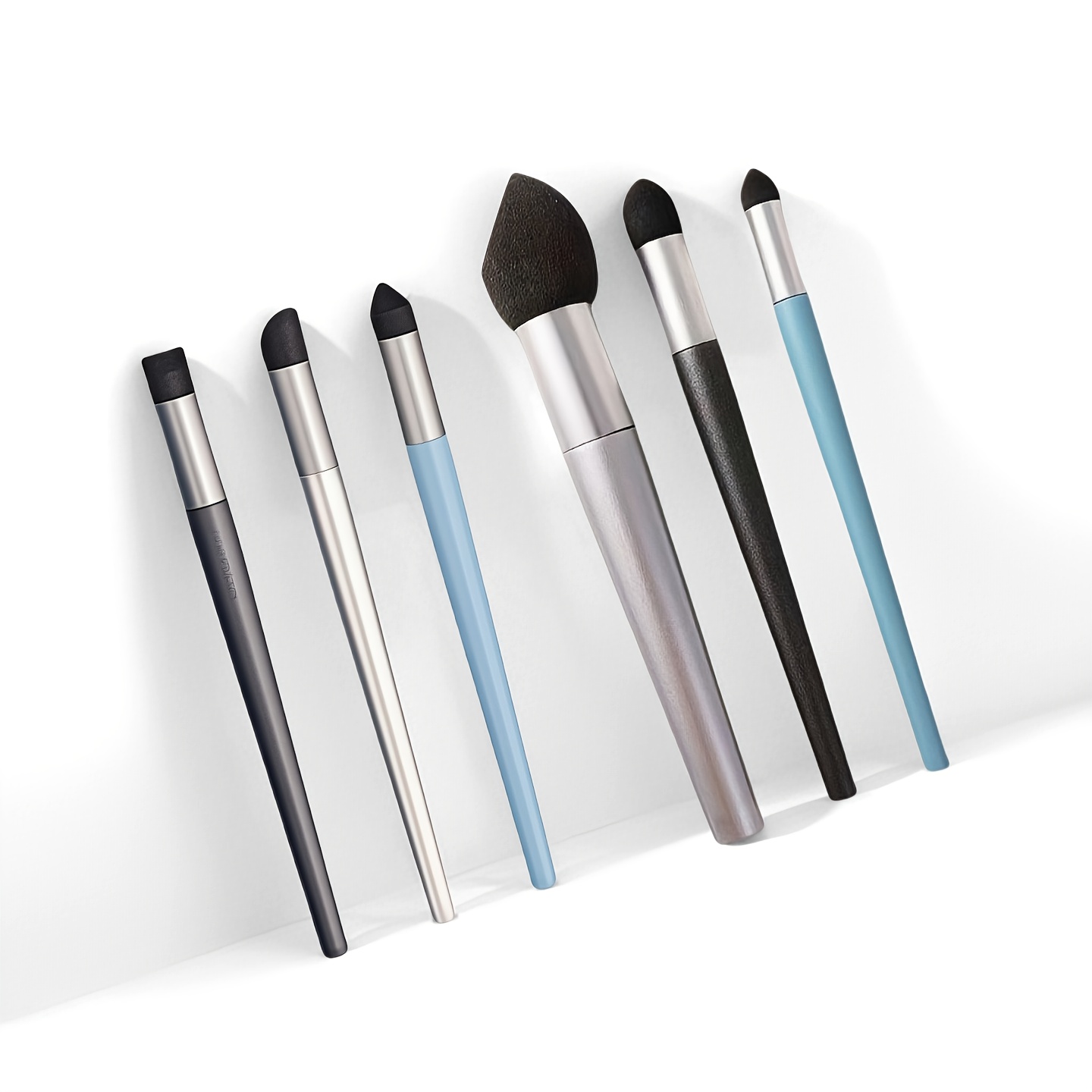 3 6 Washable Sketching Sponges And Brushes, Suitable For Sketching, Heavy Oil Pastels, Emphasizing Gray Detail Handling, Rendering, Blending, And Erasing