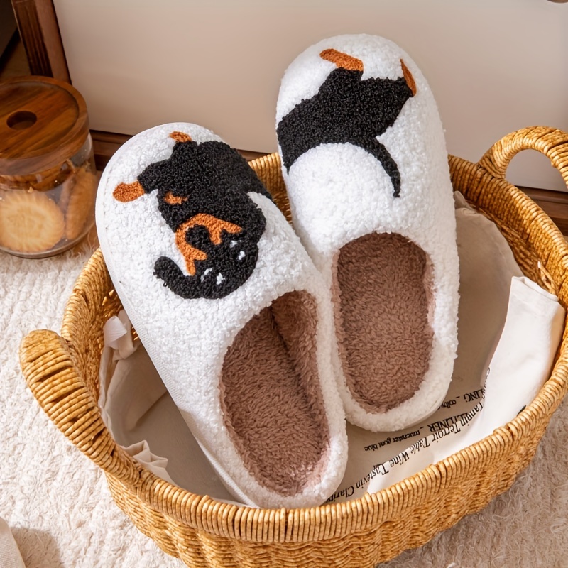 

Adorable Cartoon Dachshund Print Slippers - Sole Platform Plush Lined Non-slip, Comfortable Warm Home Use, Lounge, Or Relaxation