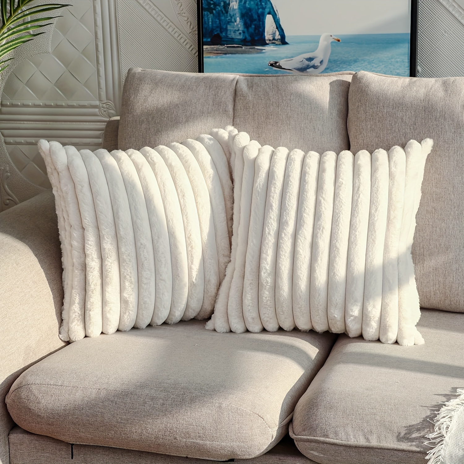 

Ensemble de 2 Housses de Coussin en Fausse Fourrure Crème Blanc Confortables - Houches de Coussin en Velours pour Canapé & Divan, Accent Décoratif pour & la Décoration de Fête ( Rembourrage)