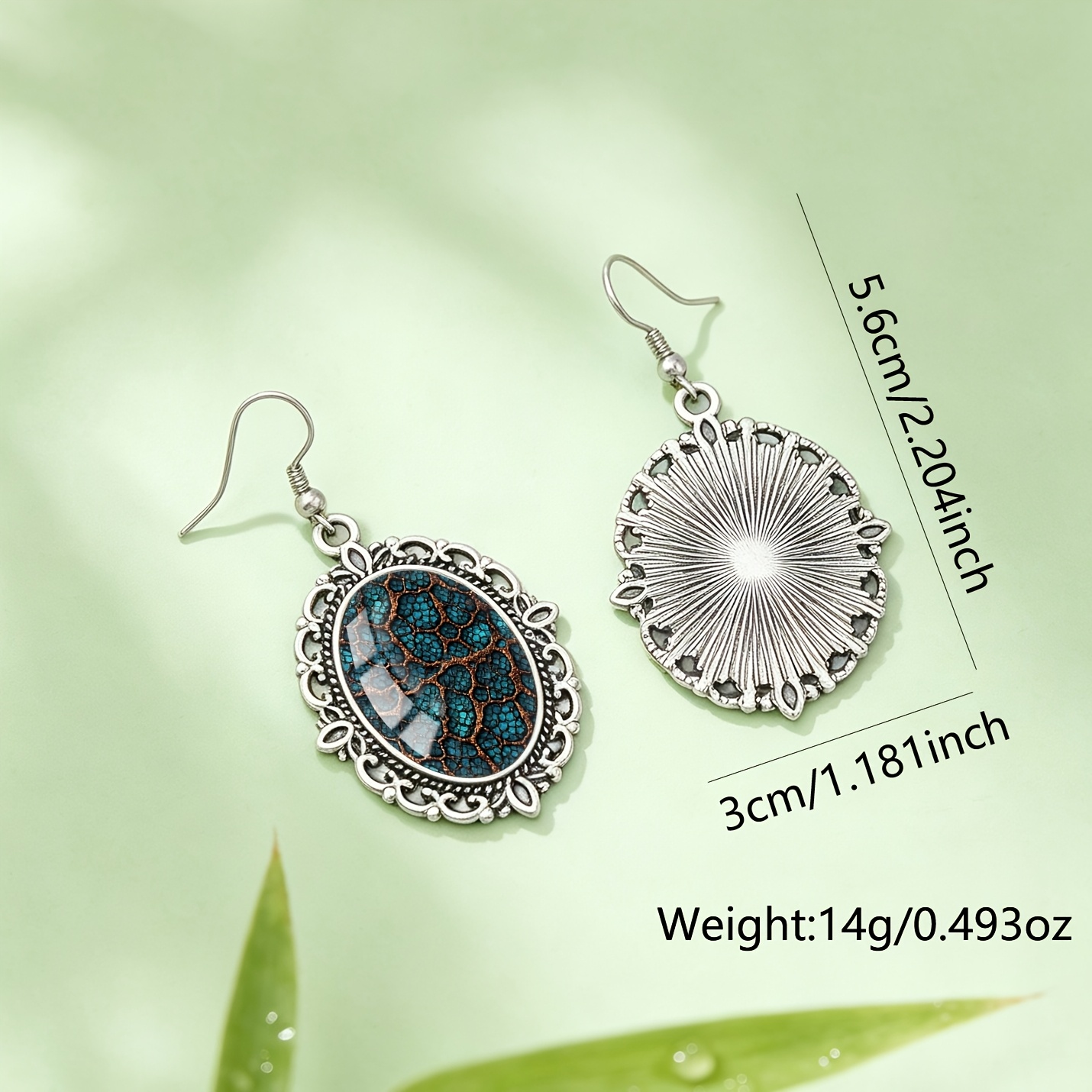 1 Pair Blue-Green Oval Glass Scalloped Earrings, Retro Style