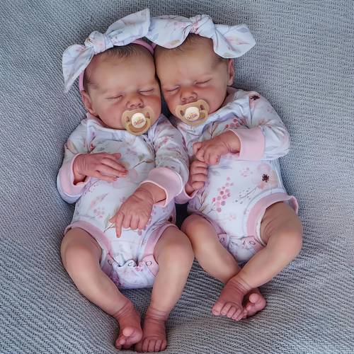 17-inch , Soft Vinyl Sleeping Dolls, Lifelike Baby Dolls With Clothes And Toys, Gift For Children Ages 3+