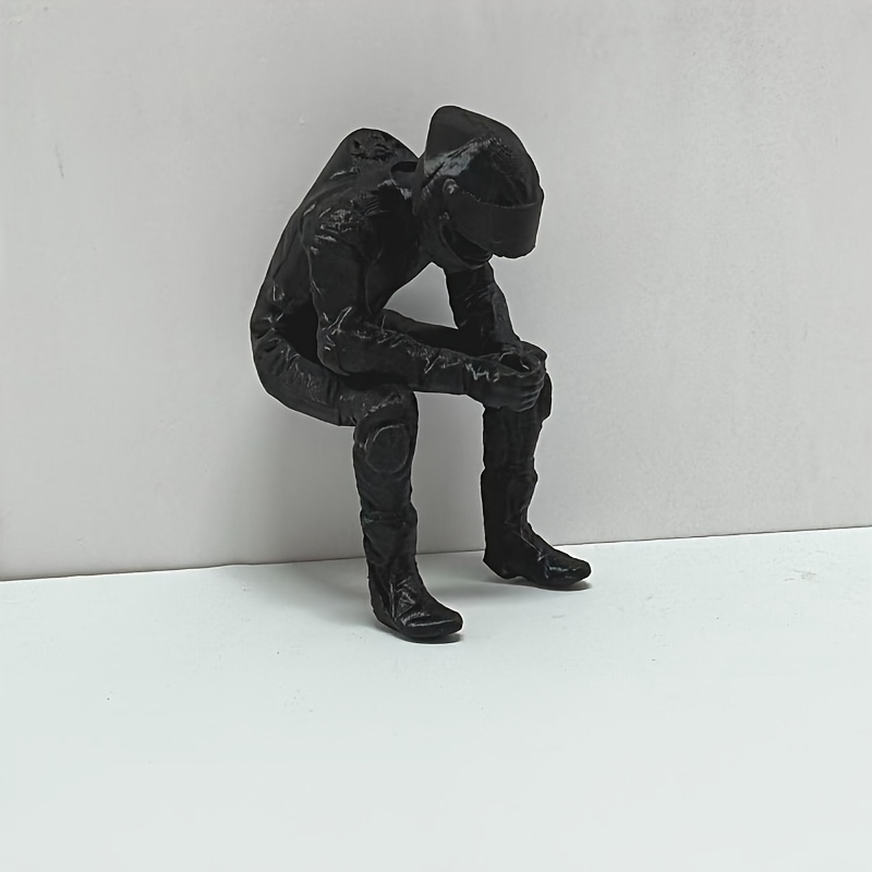 TEMU 1개 앉는 레이서 피규어, E스포츠 데스크탑 장식용 레이싱 조각상. 스타일 A (자동차 레이서) / 스타일 B ( 레이서)로 제공. E스포츠 컴퓨터 케이스, 디스플레이 랙 및 책상 모서리에 적합