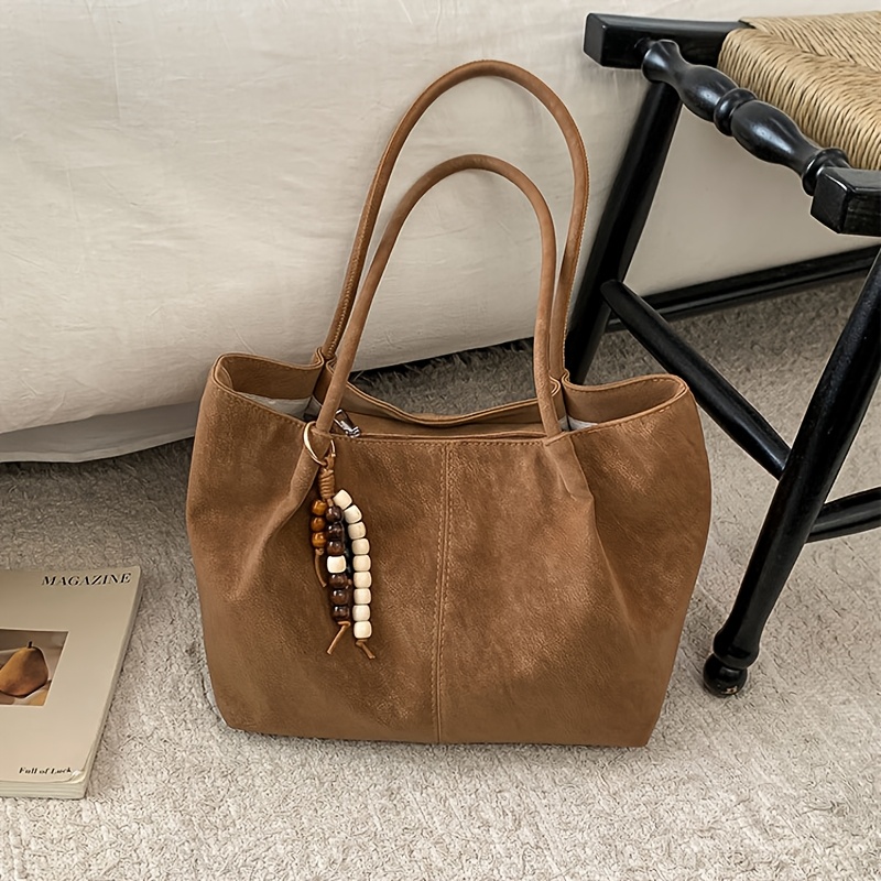 TEMU Sac à bandoulière pour femmes, 1 sac fourre-tout vintage en similicuir, avec breloque en perles, grand sac à main à bandoulière, sac de voyage