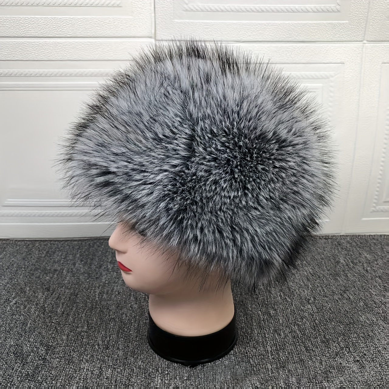 TEMU 1pc Women's Accessory Brimless Hat, Winter Warm Hat, Outdoor Riding Skiing Windproof Ear-covering Hat, Women's Large Head Cute Bear Plush