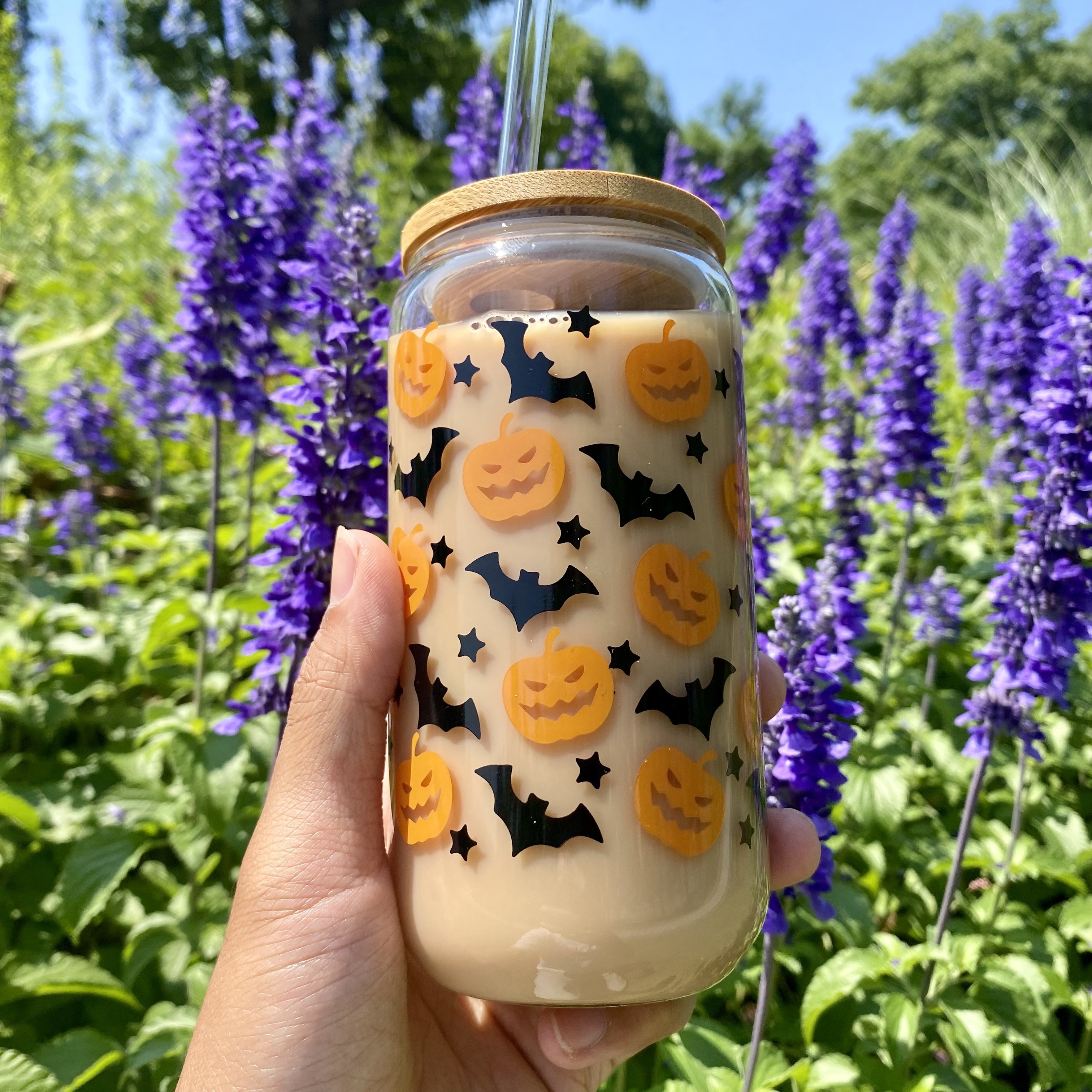 

1pc Pumpkin And Bat Print Glass Mason Jar With Straw Lid, Reusable 16.9oz/500ml Drinking Cup, Recyclable Multipurpose Glassware For Cold Beverages, Machine Washable Animal Pattern Decoration