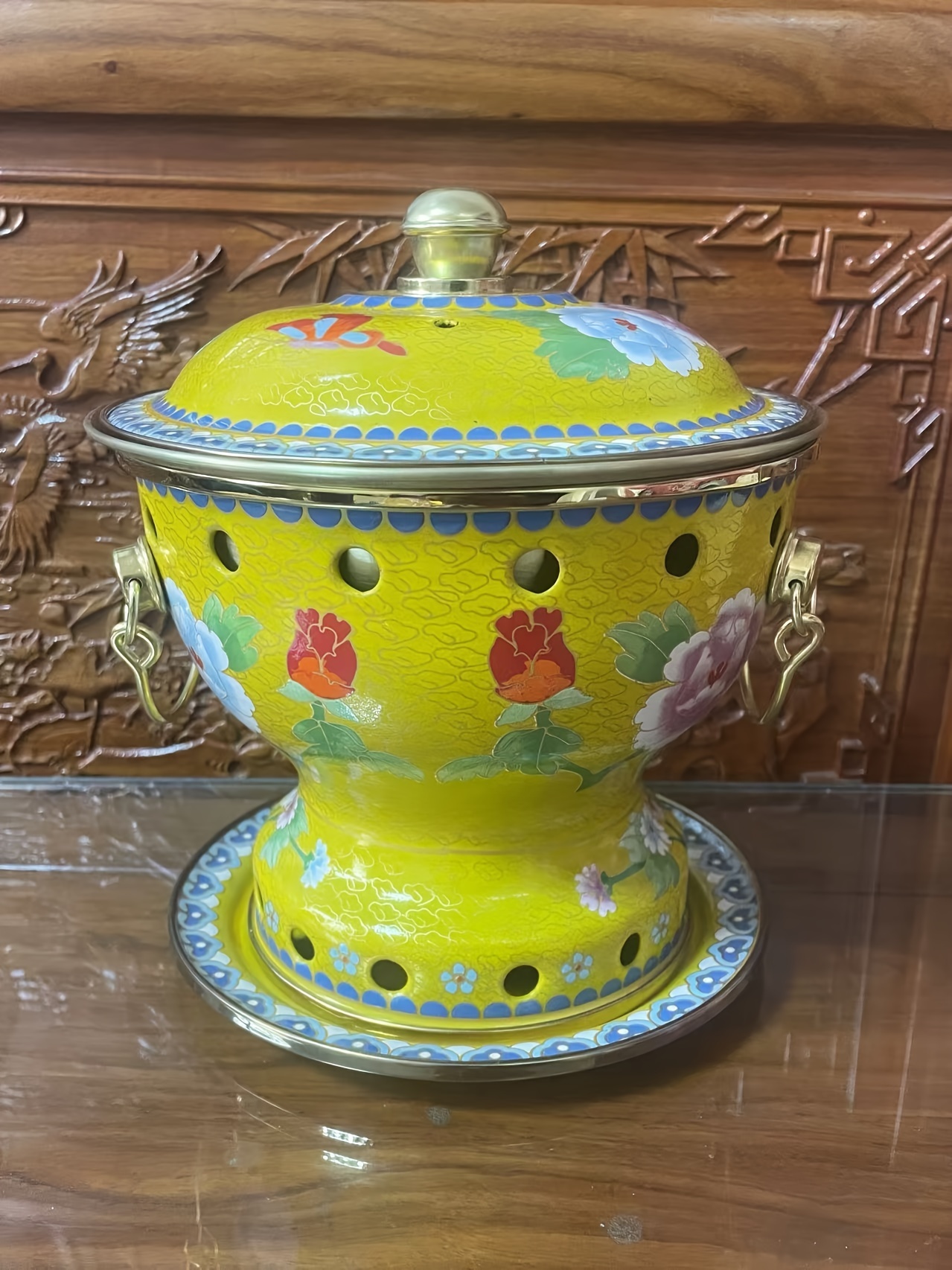 traditional chinese enamel hot pot with brass lining elegant yellow   suitable for individual   dining dishwasher safe no electricity required 1pc details 1