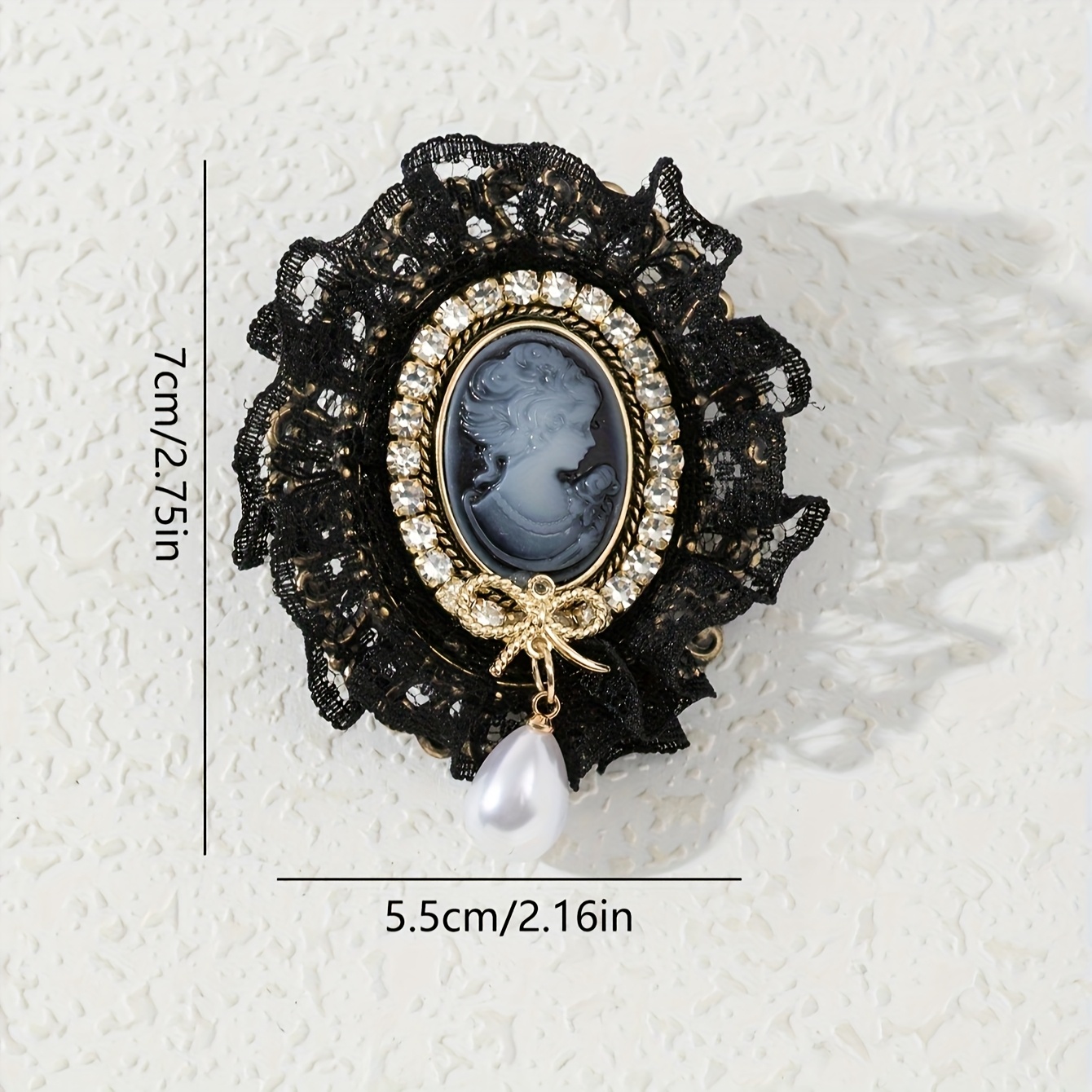 Elegant Vintage-style Brooch, Female Portrait Design