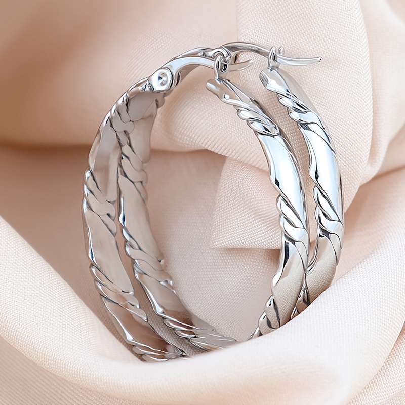 E-shop Hypoallergene, hochwertige goldene Edelstahl-Ohrschmuck, farbecht, bequem und vielseitig, einfach und elegant, geeignet für den täglichen