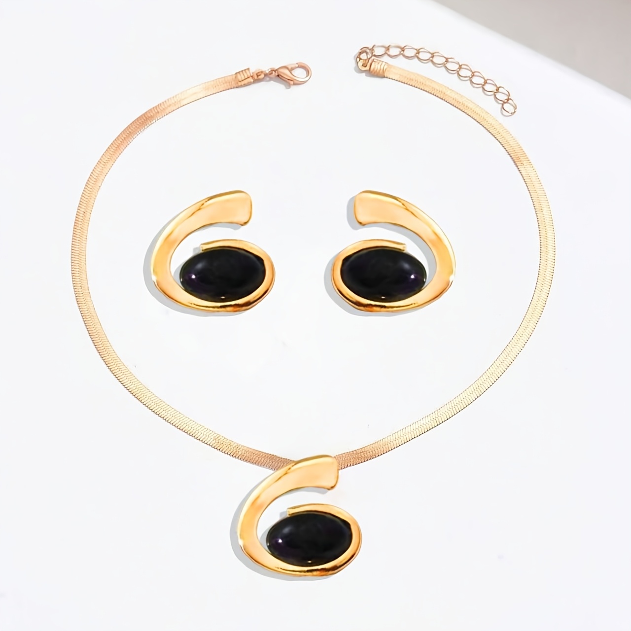 2pcs Elegant Necklace and Earrings Set for Women