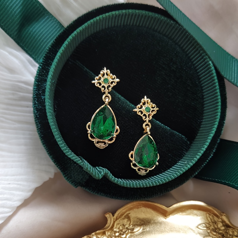 Image of 1 Pair Women's Fashion Drooping Style Individual Earrings Retro Luxury Classic Inlaid Zirconia Design Perfect For Daily Wear Banquet Wear