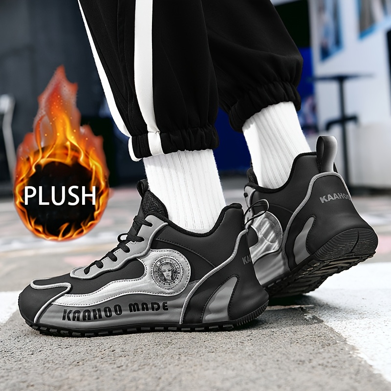 Zapatos de running para hombres de Kamoo: Diseño de alta altura, tela transpirable y suela de goma duradera para actividades al aire libre cómodas