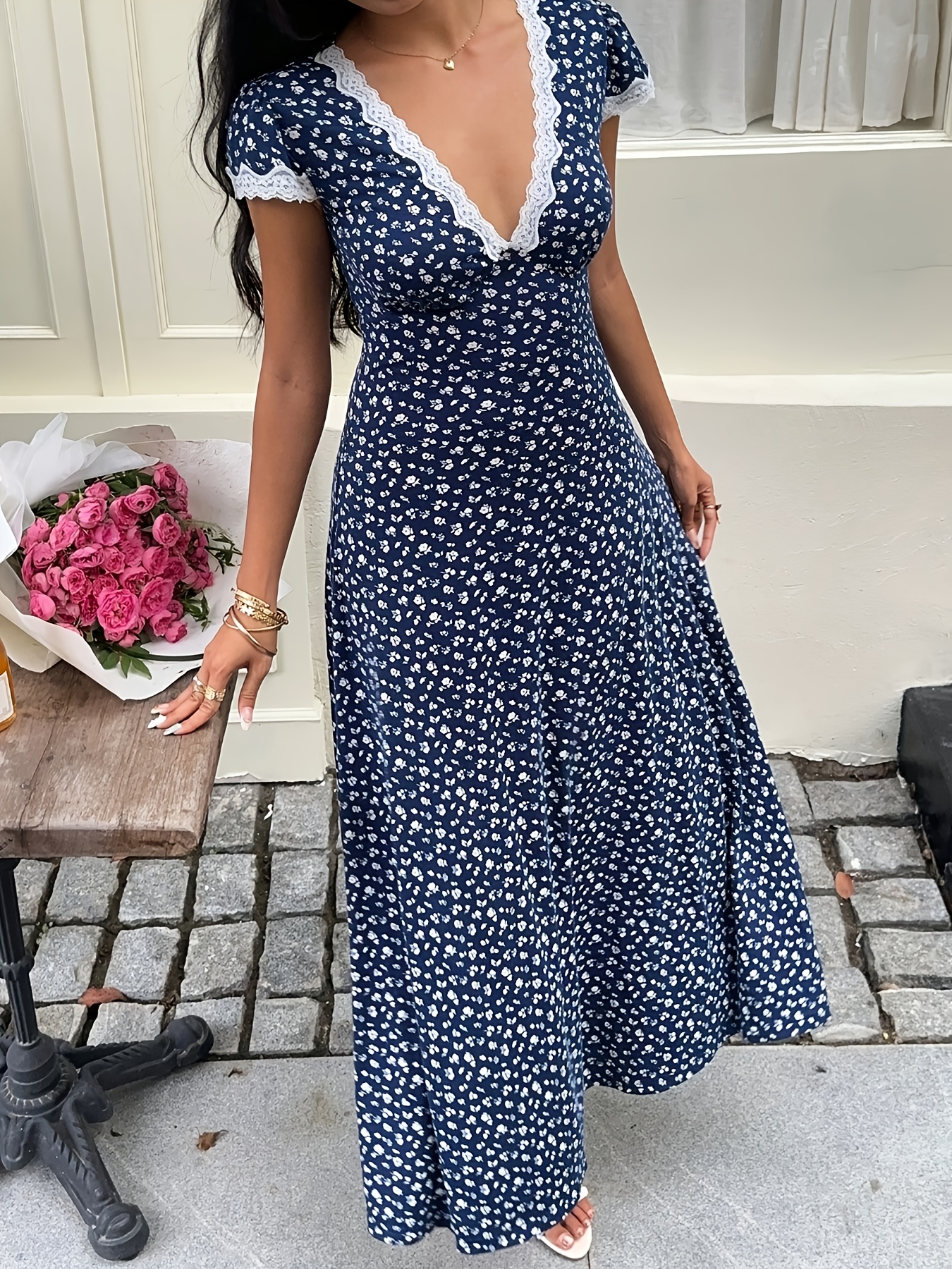 Blue * Floral * Lace V-Neck Waist Flared Maxi Dress, Elegant and Cute for  Daily Casual, Vacation, Beach, and Party Wear, Suitable for Women in Summer