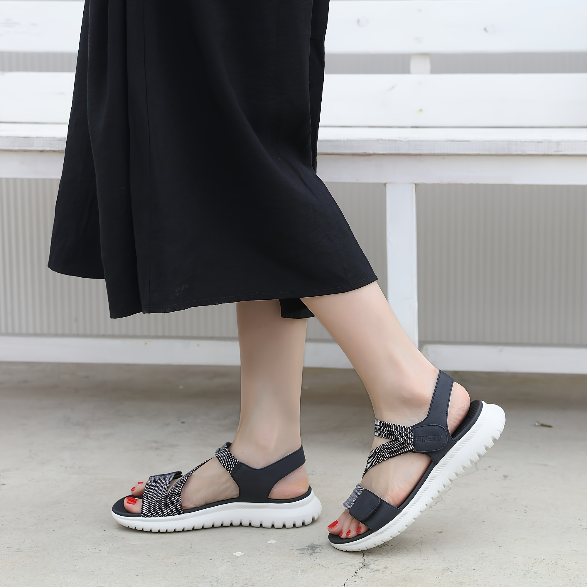 Fashionable and Comfortable Soft Flat Women Summer Sandals Ladies