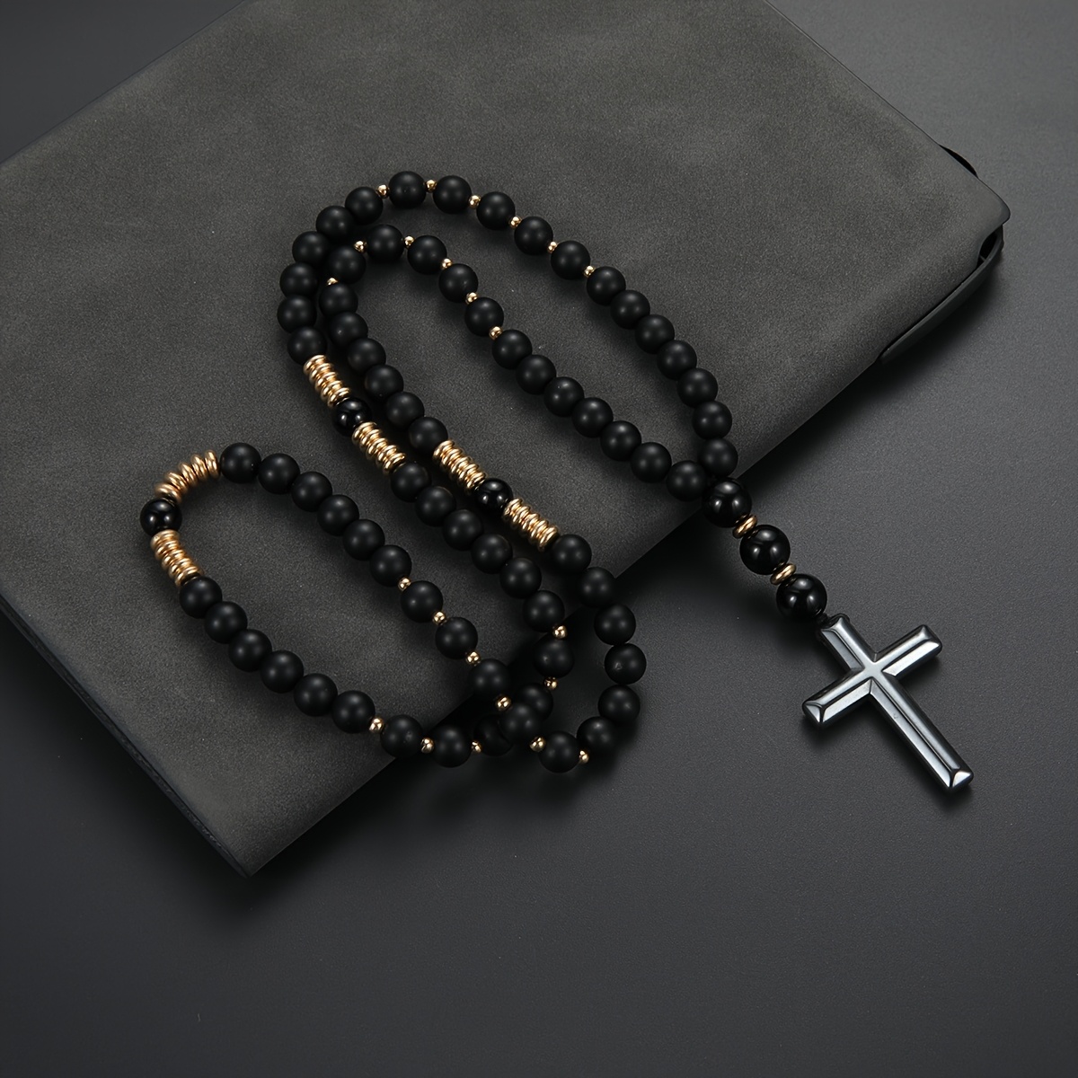 Cool Necklace With A Golden Cross Pendant, Suitable For Men, Perfect For Sweater Additions