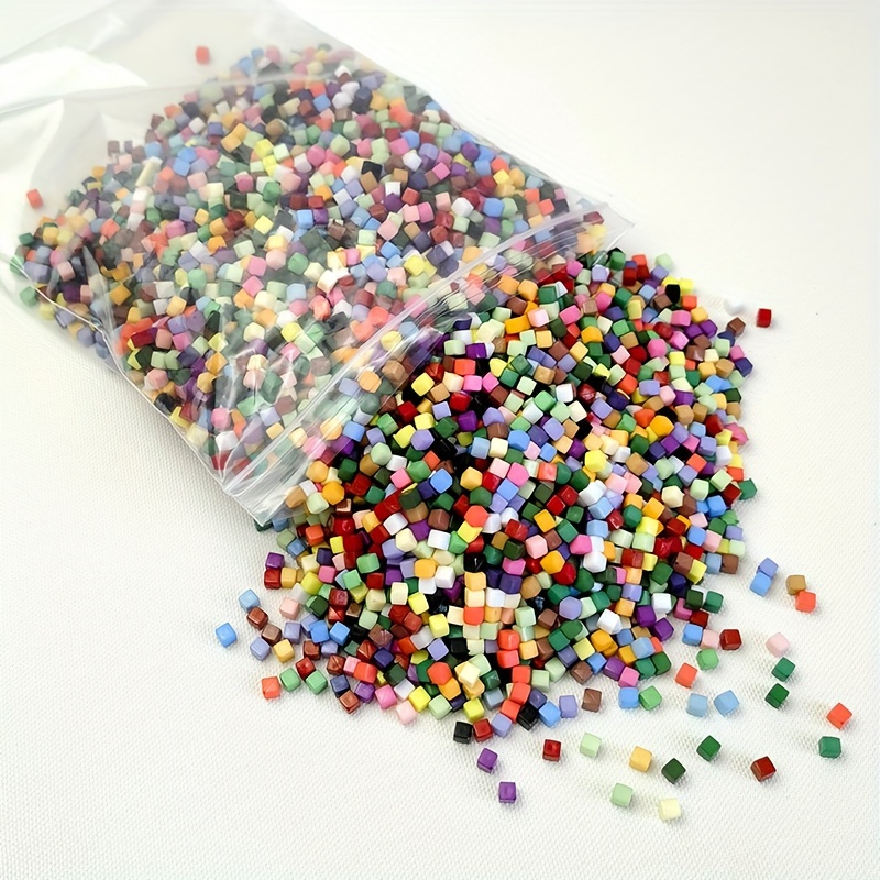 

650 pièces de en plastique coloré 4x4mm les DIY , pièces de acrylique décoratifs , fournitures de de