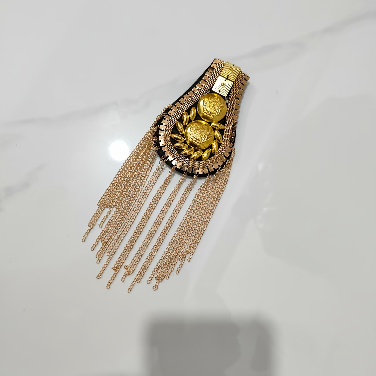TEMU 【商品名】おしゃれなタッセルエパレット 服飾アクセサリー、ステージスーツに最適、装飾アクセサリー、取り外し可能で使いやすい