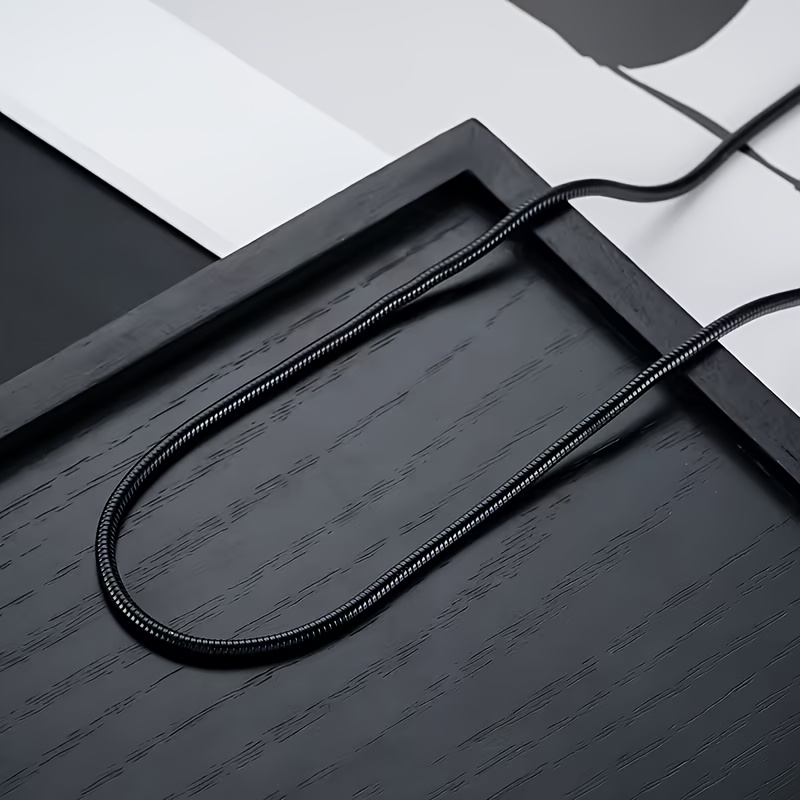 E-shop 1 Stück Modischer Minimalistischer 316L Edelstahl Schwarze Runde Schlangenkette Halskette, Unisex Schmuck, Ideales Geschenk für Männer als