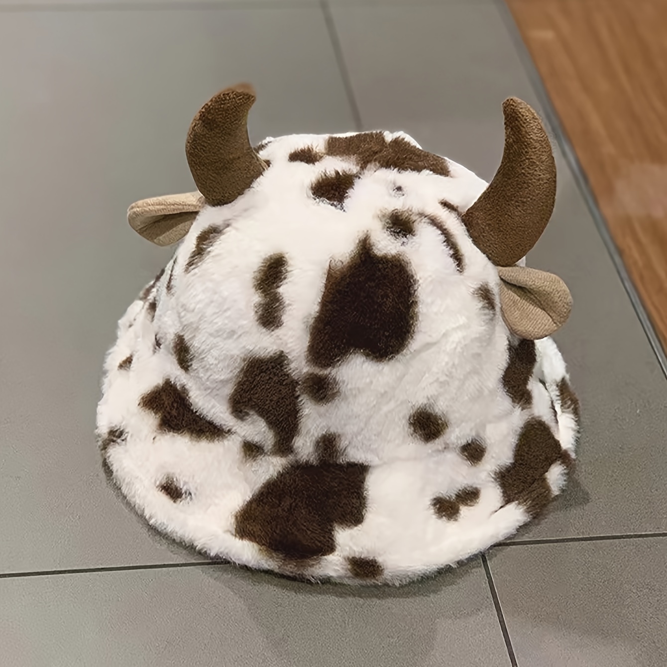 

Cute Calf Horns Hat: Adorable Cow Print Bucket Hat With Brown Horns - Perfect For Fall Festivities