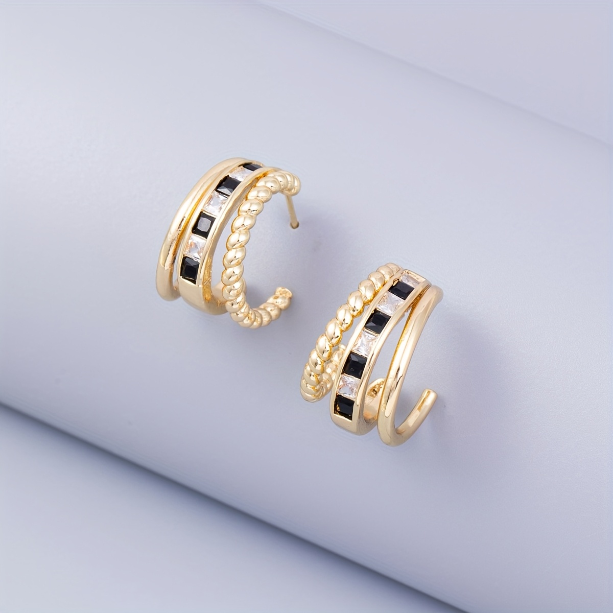 TEMU Vintage Falling Flowers Meeting Jewelry Women's Earrings Set With Super Sparkling Zirconia Checkerboard Pattern Versatile Jewelry, Suitable For Daily And Valentine's Day Gifts, Gift For Back To