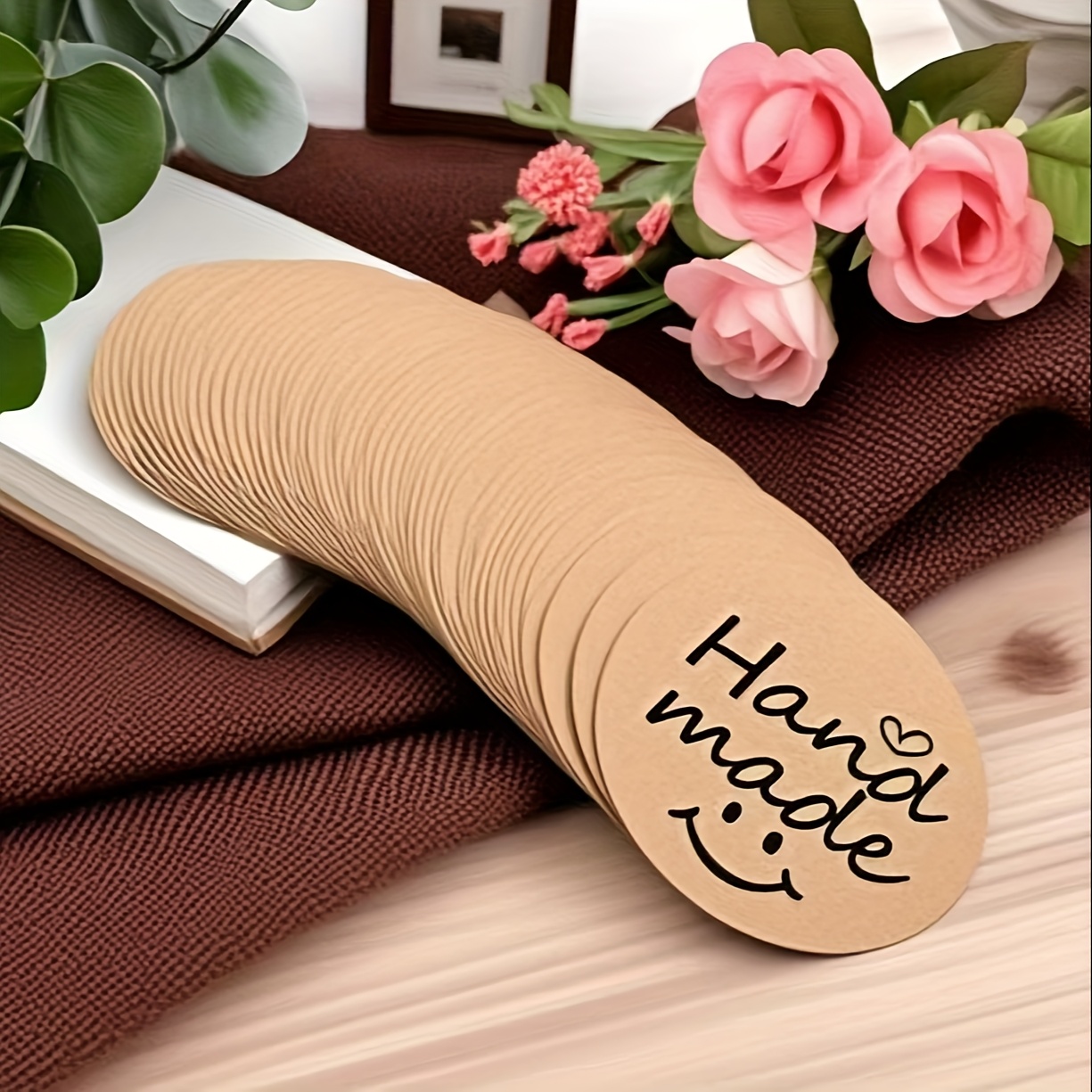 50/piece Round Face Smile With Rope, Paper Tag, For Crafts, Baking Parties And Special Occasions Hanging Decorations