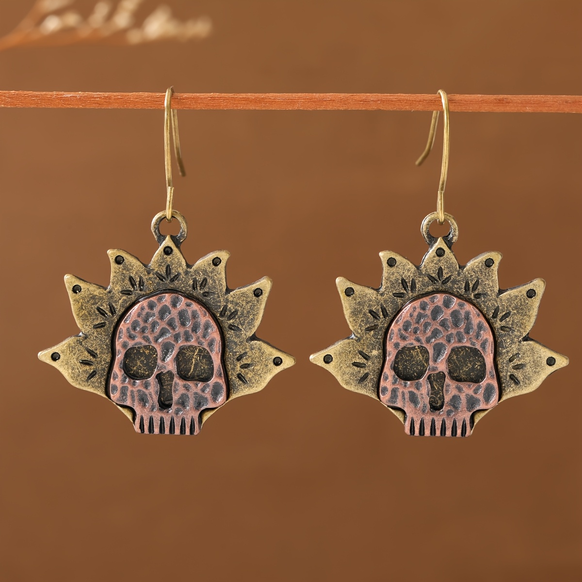 TEMU Pendientes colgantes vintage desgastados bicolores con calavera y sol para fiestas, regalos para mejores , estilo versátil diario