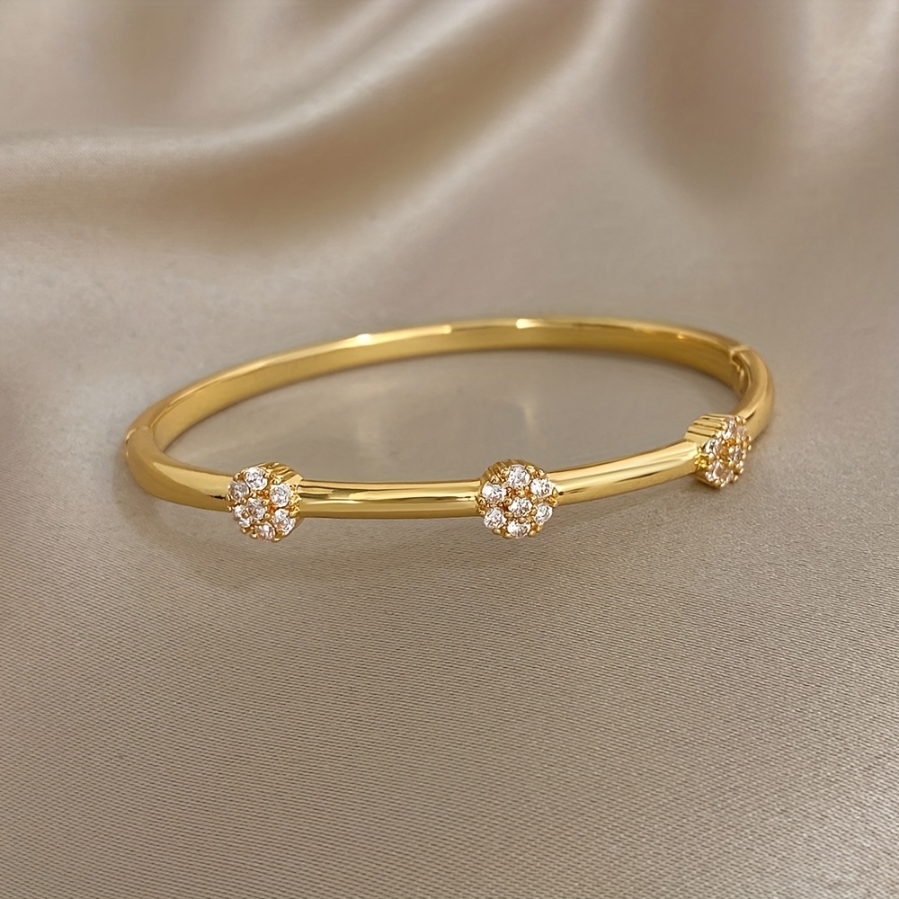 Elegant Three-Flower Ball Golden Copper Bracelet, Rhinestone Set