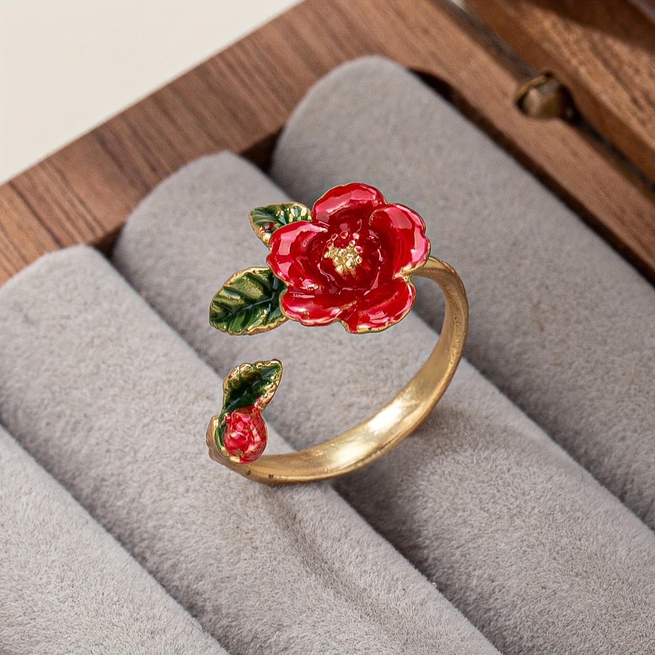 E-shop Trendiger Vintage Camellia Retro All-Match Damen Blumenmode Einzelner Nischen-Design Ring T38