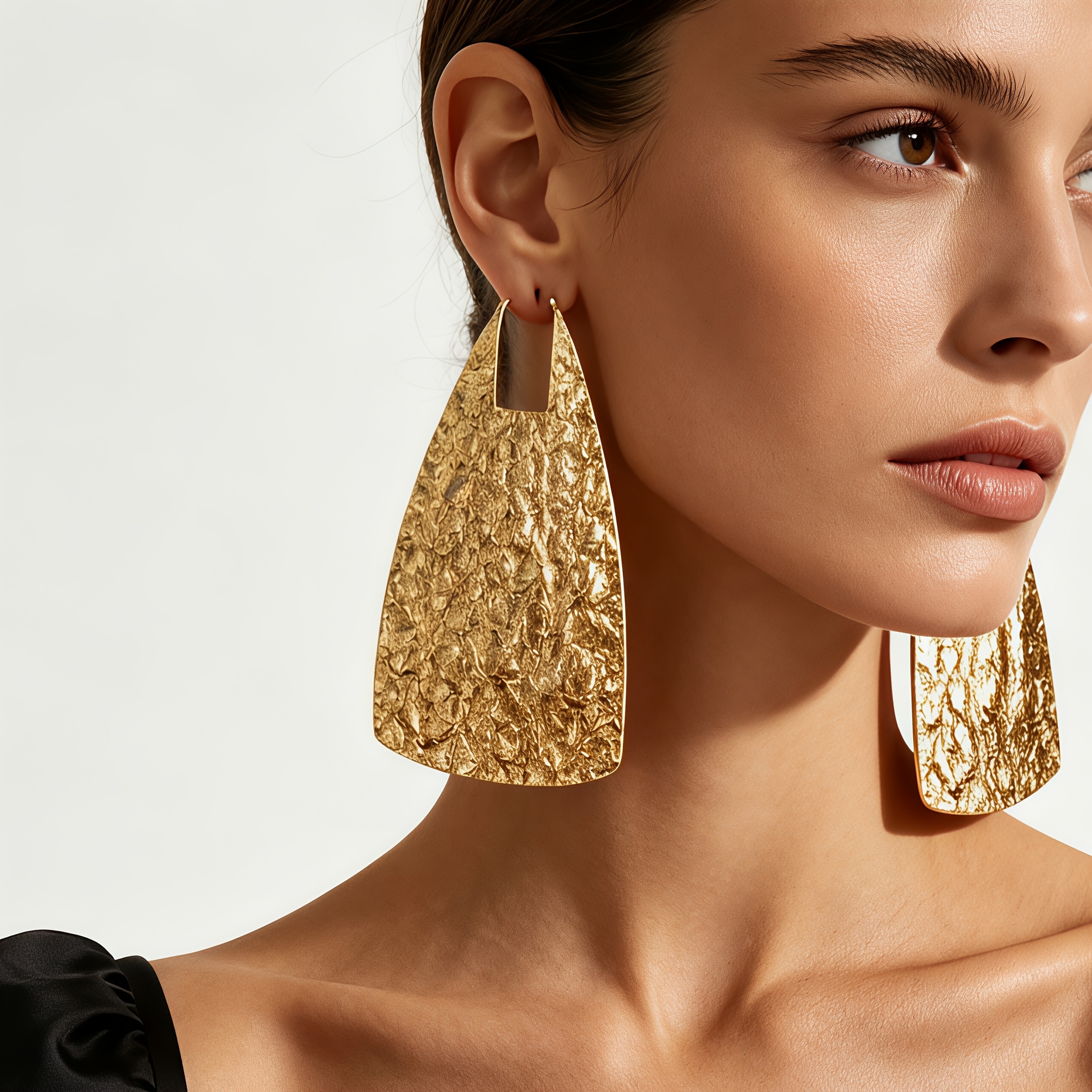 Women's Geometric Hammered Texture Drop Earrings