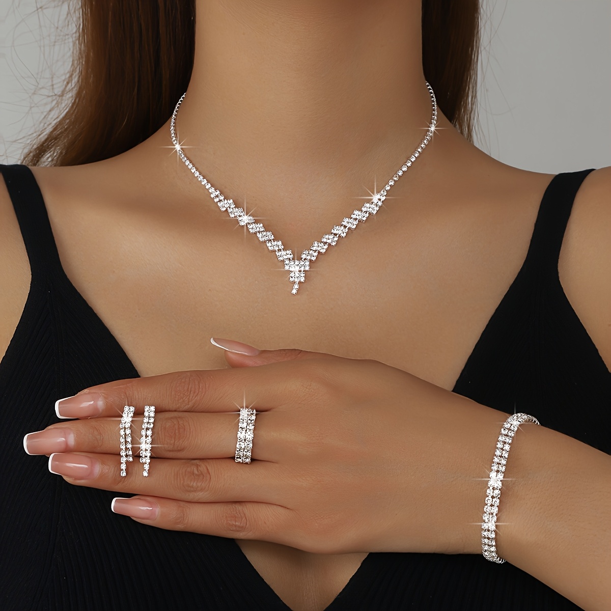 Image of Fashionable And Popular Jewelry Exquisite Minimalist Style V-shaped Necklace Bracelet Earrings Ring Four-piece Set Daily Party Jewelry