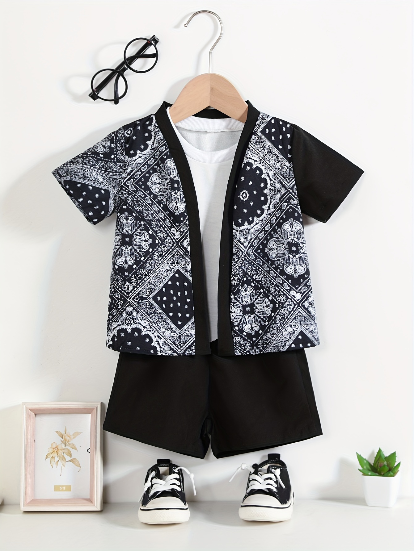 Boys' Polyester V-Neck Floral Print Casual Short Sleeve Shirt with Matching Shorts Set for Spring/Summer - Woven Loose Fit Outfit, for Outdoor