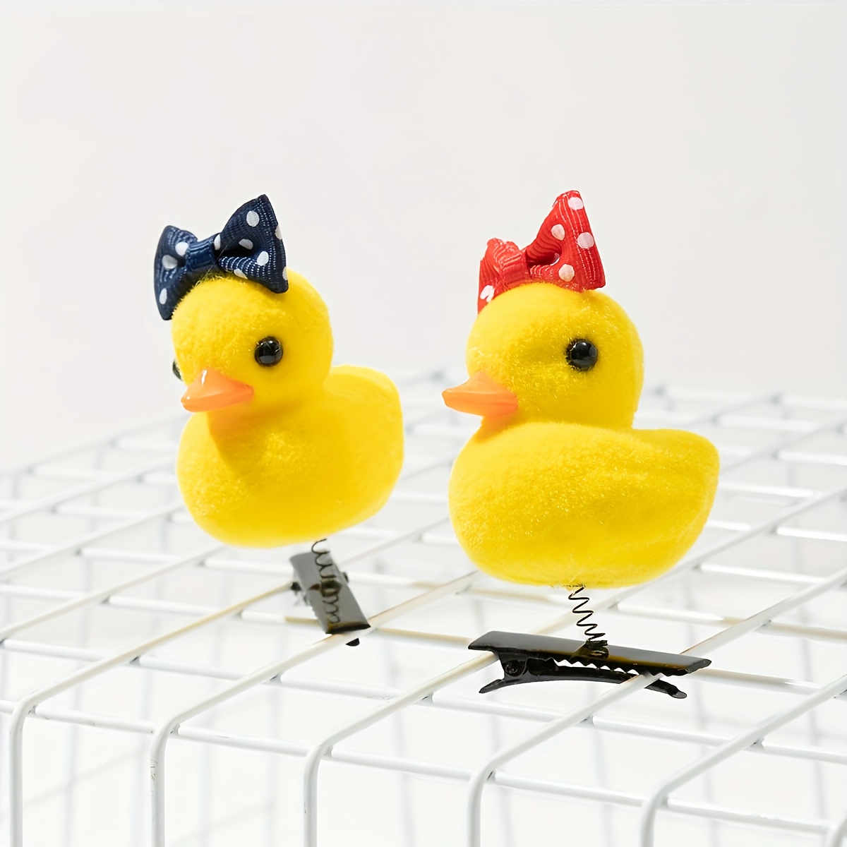 2 Adorable Cute Duck Hair Clips With Bow And , Random Colors