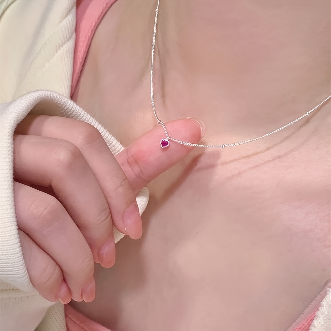 316 Stainless Steel Rose Pink Heart Synthetic Zirconia Necklace, Minimalist Thin Chain Collarbone Necklace, Delicate and Skin, Suitable for Daily Commuting, Office Wear, and Mature-Casual Styles, an Ideal Gift for Girlfriends, Best Friends