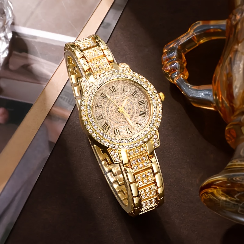 1pc Reloj de cuarzo de moda para mujeres y conjunto de joyería, resistente a los golpes, pantalla analógica redonda, pulsera y caja de aleación, no incluye batería de botón - Incluye conjunto de 6 accesorios